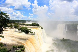 GW・5月におすすめの海外旅行先　ブラジル　イグアスの滝