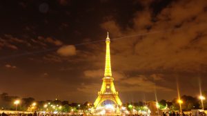 フランスのワーキングホリデー　必要な費用と年齢制限