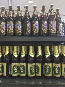 ミュンヘン空港内のスーパーでお土産が買える ドイツビールやniveaも安いよ 絶景in 国内 海外旅行記