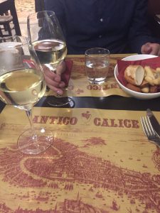 ベネチアの安くて美味しいレストラン Antico Calice ベネチアの安くて美味しいレストラン Antico Calice