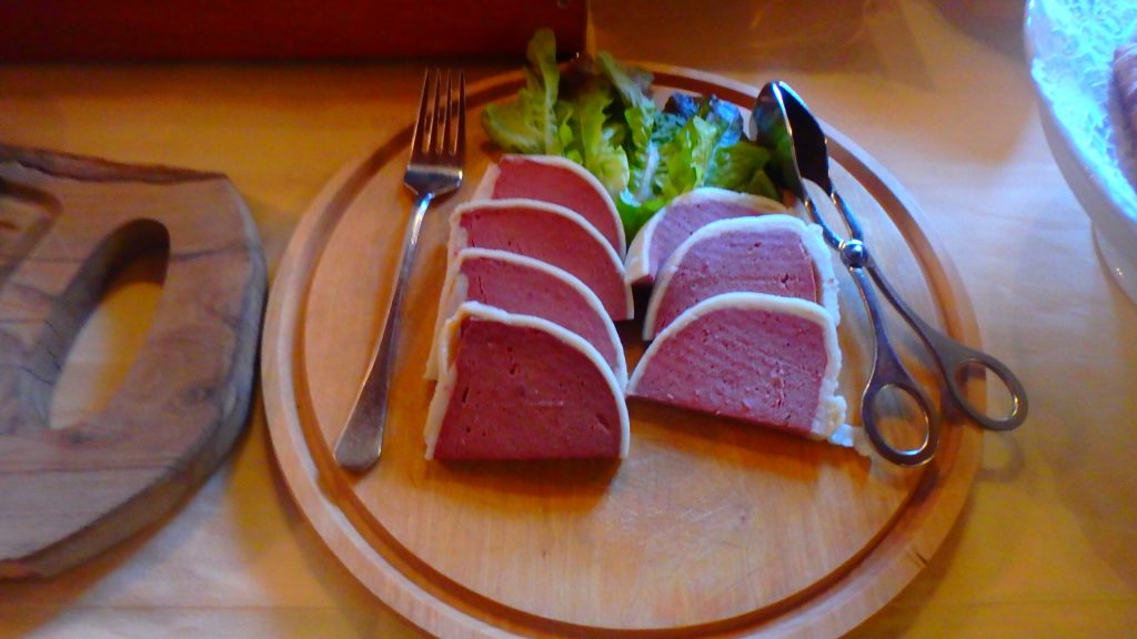 チェスキークルムロフ　breakfast