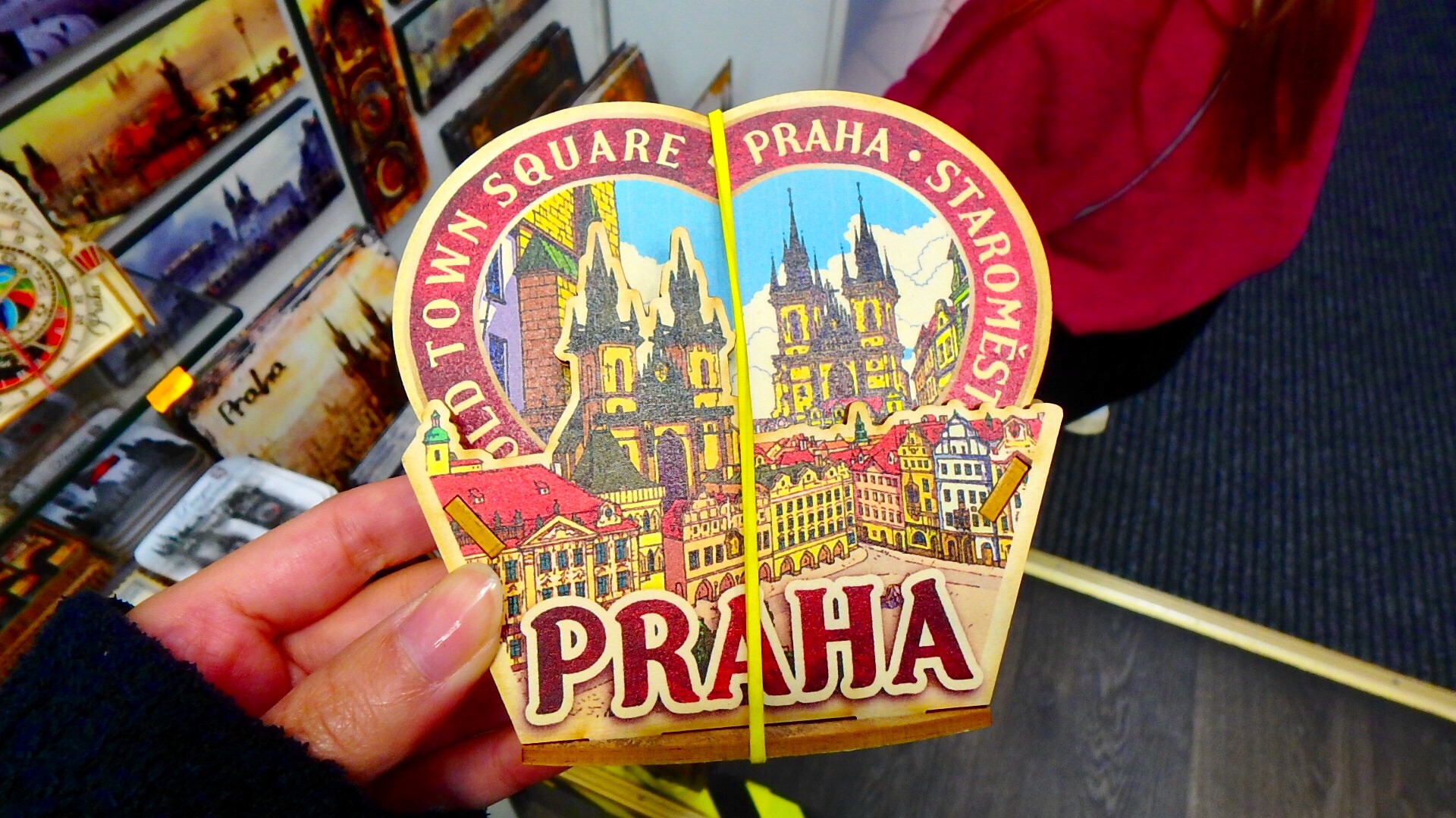 プラハのおすすめお土産12選 雑貨やお菓子 紅茶 食器など チェコブログ 絶景in 国内 海外旅行記