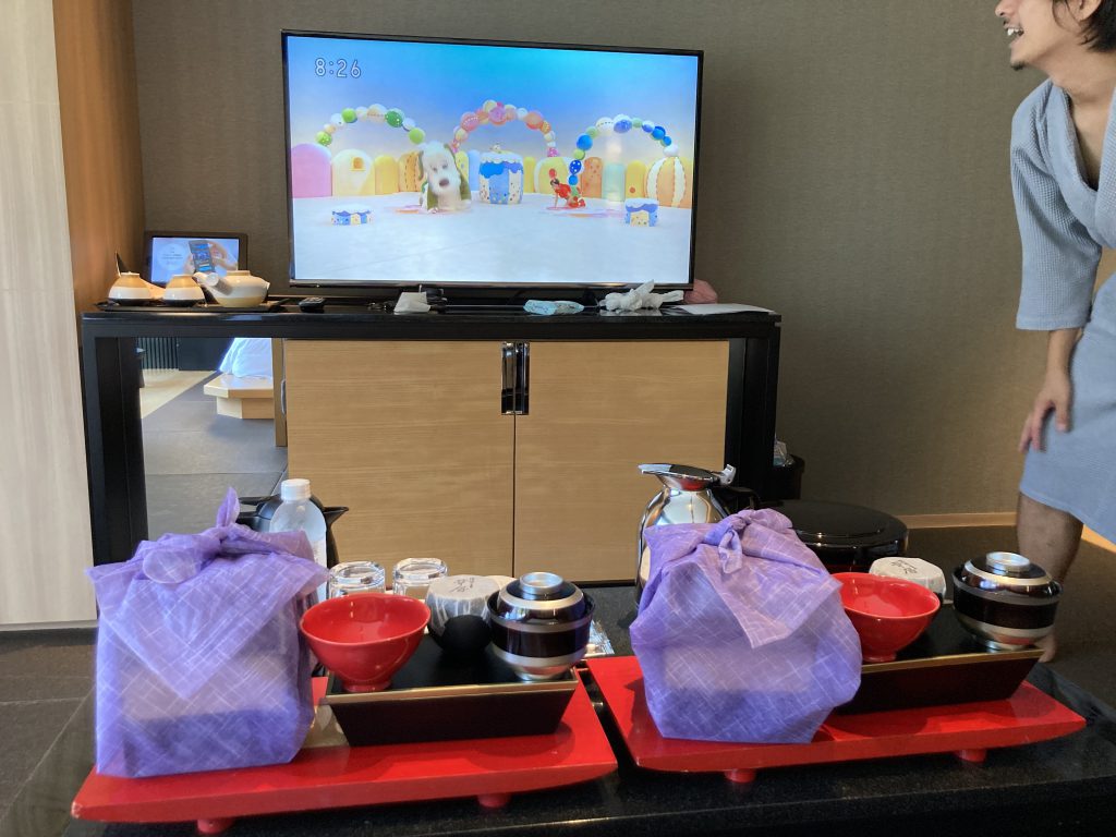 エクシブ湯河原離宮　インルームダイニング　朝食