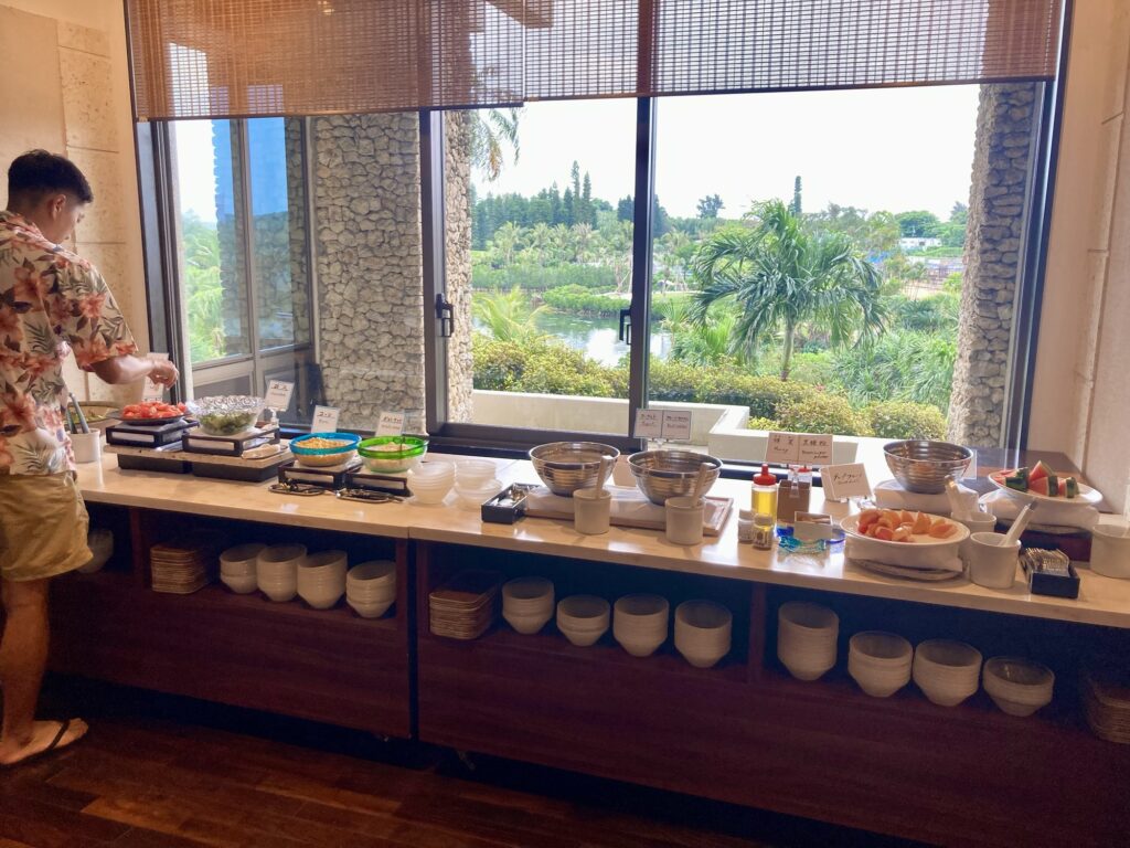 breakfast-at-Miyakojima-Tokyu-Hotel
