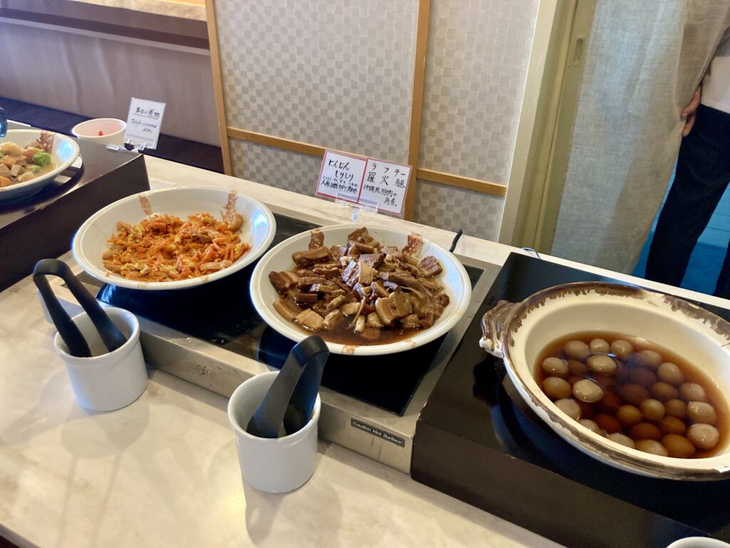 宮古島 朝食ビュッフェ 沖縄料理