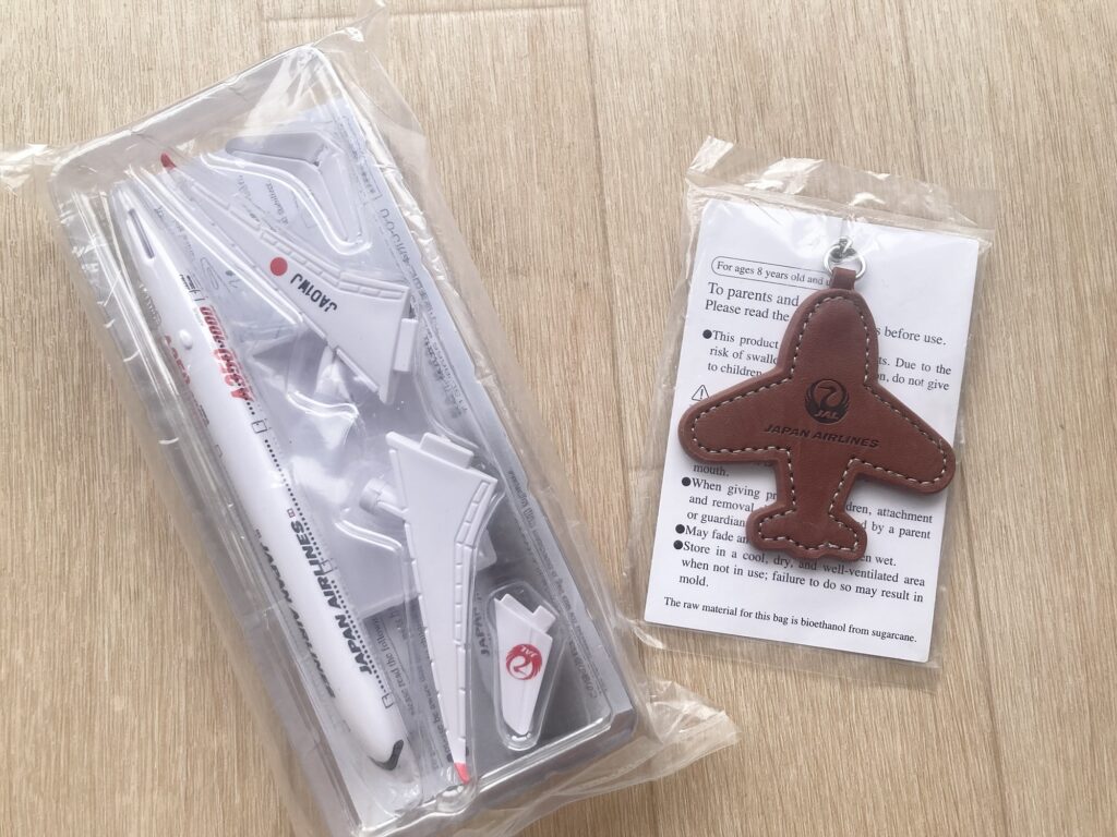 jal 国内線 子供 おもちゃ キーホルダー