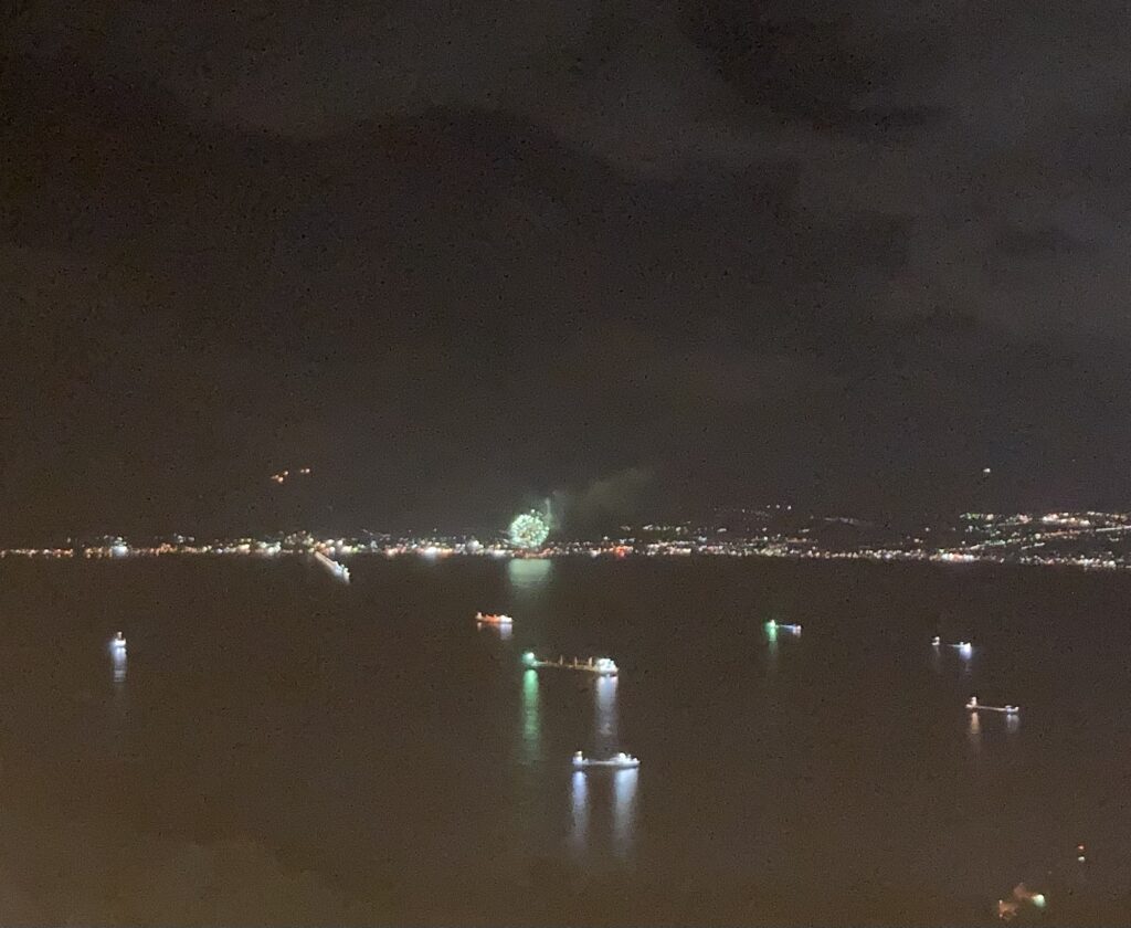 函館山から花火