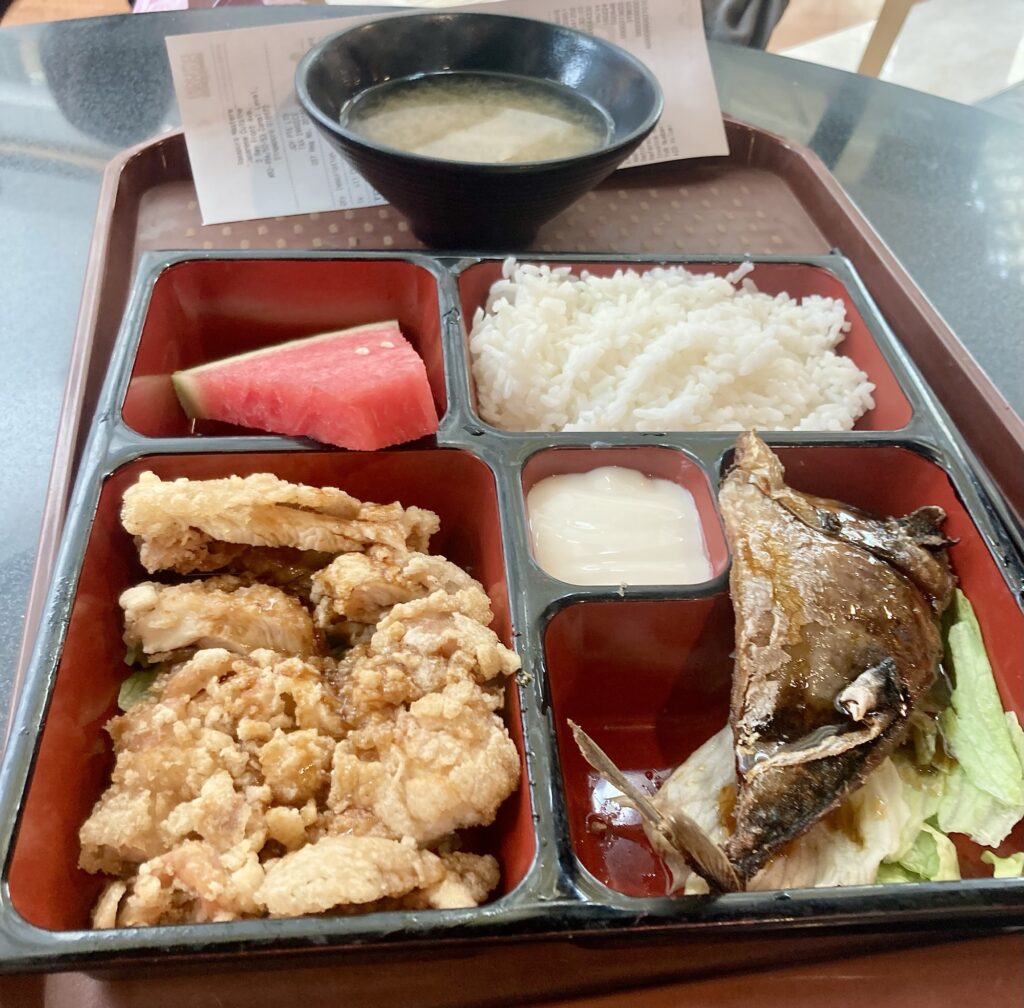 マリーナベイサンズ フードコート 日本食