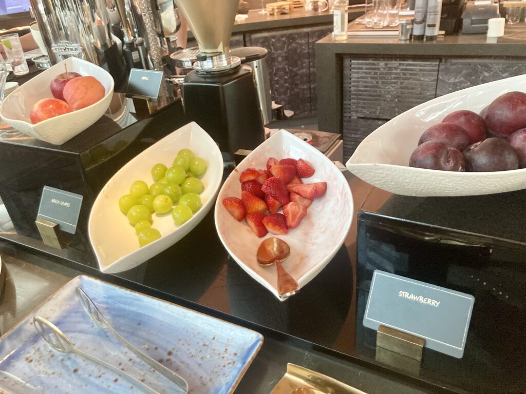 マリーナベイサンズ　ラウンジ　子供