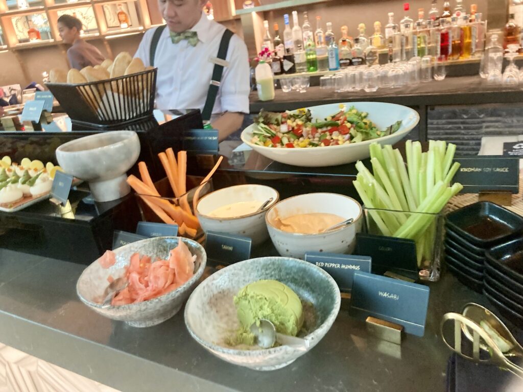 マリーナベイサンズ　ラウンジ　軽食