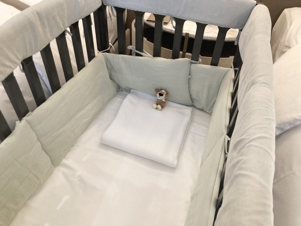 マリーナベイサンズ ベビーベッド