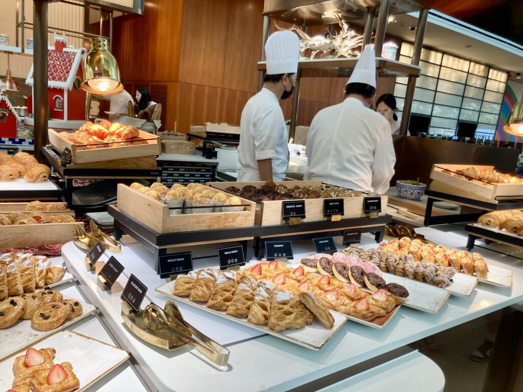 マリーナベイサンズ 朝食 おすすめ